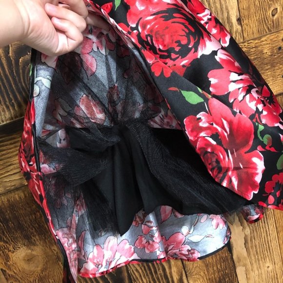 B. Smart - Floral Print Mini Homecoming Dress - 3 - Picture 4 of 11